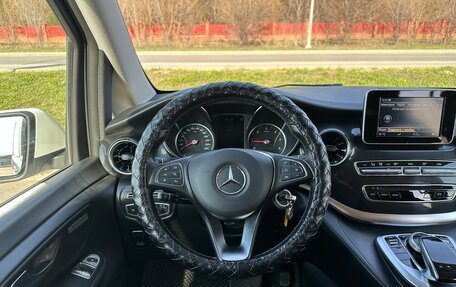 Mercedes-Benz V-Класс, 2019 год, 4 590 000 рублей, 29 фотография