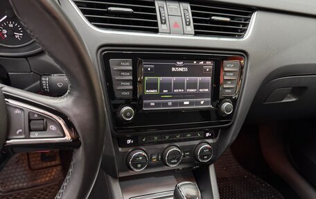 Skoda Octavia, 2015 год, 1 600 000 рублей, 10 фотография