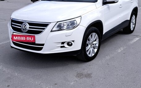 Volkswagen Tiguan I, 2011 год, 950 000 рублей, 2 фотография
