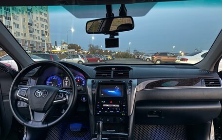 Toyota Camry, 2016 год, 2 090 000 рублей, 10 фотография