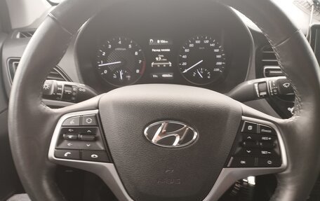 Hyundai Solaris II рестайлинг, 2021 год, 1 760 000 рублей, 7 фотография