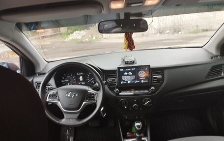 Hyundai Solaris II рестайлинг, 2021 год, 1 760 000 рублей, 18 фотография