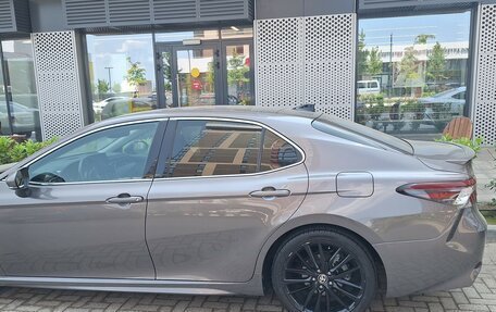 Toyota Camry, 2021 год, 2 900 000 рублей, 1 фотография