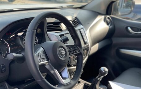 Nissan Navara (Frontier), 2024 год, 3 990 000 рублей, 15 фотография