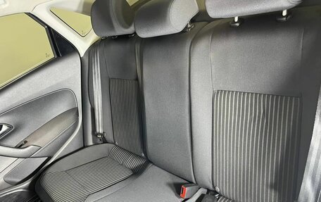 Volkswagen Polo VI (EU Market), 2011 год, 690 000 рублей, 10 фотография
