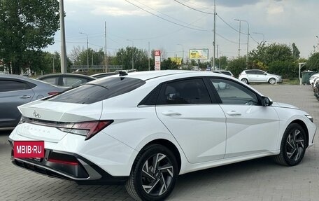 Hyundai Elantra, 2023 год, 2 499 900 рублей, 7 фотография