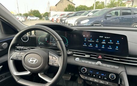Hyundai Elantra, 2023 год, 2 499 900 рублей, 13 фотография