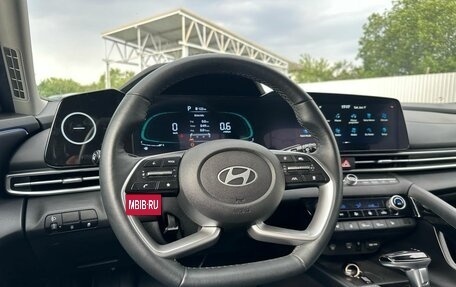 Hyundai Elantra, 2023 год, 2 499 900 рублей, 12 фотография