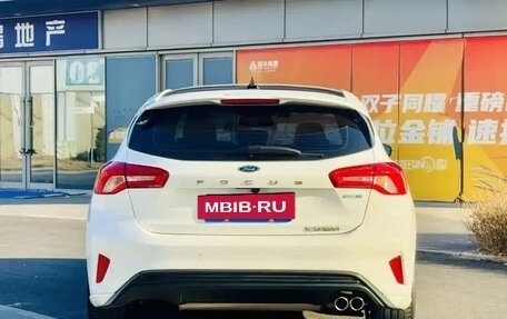 Ford Focus IV, 2022 год, 1 650 400 рублей, 5 фотография