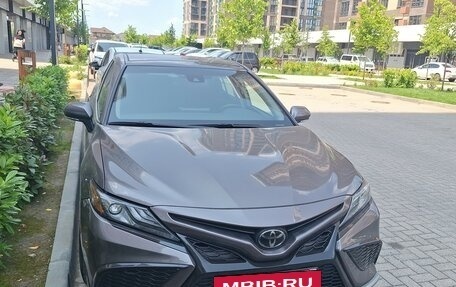 Toyota Camry, 2021 год, 2 900 000 рублей, 2 фотография