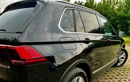 Volkswagen Tiguan II, 2018 год, 2 730 000 рублей, 23 фотография