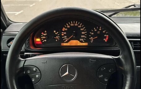 Mercedes-Benz G-Класс W463 рестайлинг _ii, 1997 год, 1 585 000 рублей, 10 фотография