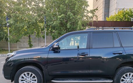 Toyota Land Cruiser Prado 150 рестайлинг 2, 2015 год, 3 350 000 рублей, 2 фотография
