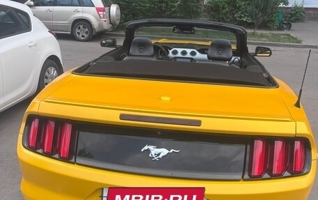 Ford Mustang VI рестайлинг, 2017 год, 3 000 000 рублей, 6 фотография