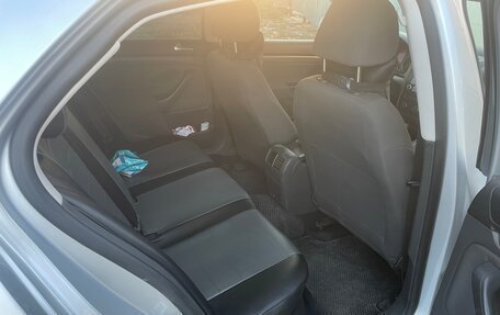 Volkswagen Jetta VI, 2006 год, 650 000 рублей, 7 фотография