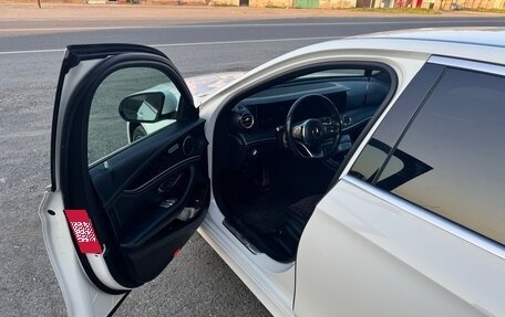 Mercedes-Benz E-Класс, 2019 год, 3 700 000 рублей, 9 фотография