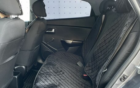 KIA Rio III рестайлинг, 2015 год, 880 000 рублей, 13 фотография