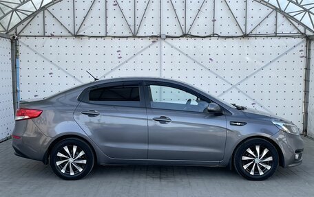 KIA Rio III рестайлинг, 2015 год, 880 000 рублей, 9 фотография