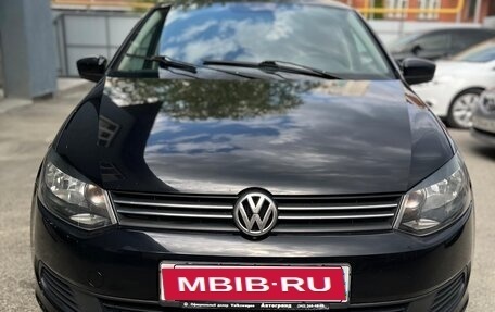 Volkswagen Polo VI (EU Market), 2011 год, 980 000 рублей, 1 фотография
