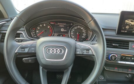 Audi A4, 2019 год, 2 900 000 рублей, 3 фотография