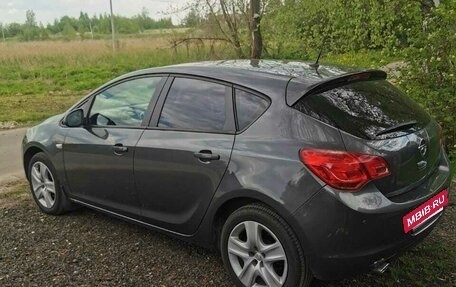 Opel Astra J, 2012 год, 800 000 рублей, 11 фотография