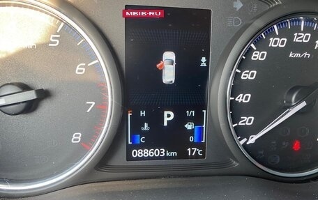 Mitsubishi Outlander III рестайлинг 3, 2019 год, 2 150 000 рублей, 7 фотография