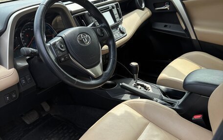 Toyota RAV4, 2014 год, 1 900 000 рублей, 6 фотография