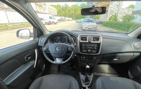 Renault Sandero II рестайлинг, 2015 год, 1 040 000 рублей, 13 фотография