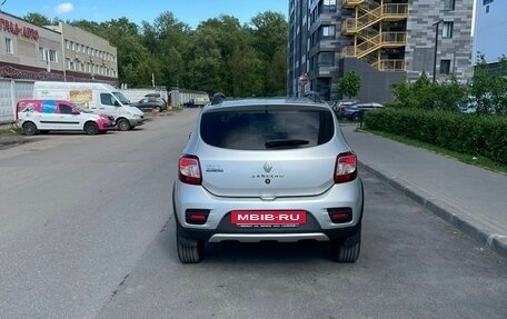 Renault Sandero II рестайлинг, 2015 год, 1 040 000 рублей, 6 фотография