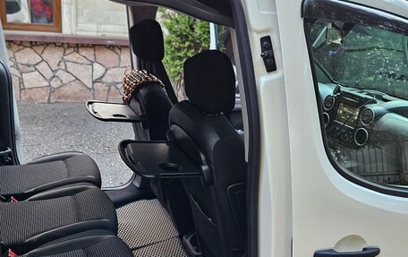 Peugeot Partner II рестайлинг 2, 2017 год, 1 600 000 рублей, 8 фотография