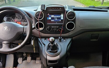 Peugeot Partner II рестайлинг 2, 2017 год, 1 600 000 рублей, 7 фотография