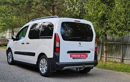 Peugeot Partner II рестайлинг 2, 2017 год, 1 600 000 рублей, 3 фотография