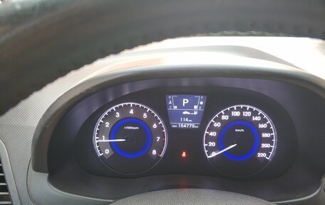 Hyundai Solaris II рестайлинг, 2013 год, 1 100 000 рублей, 15 фотография