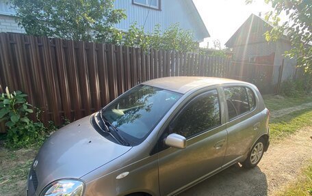 Toyota Yaris I рестайлинг, 2003 год, 550 000 рублей, 10 фотография