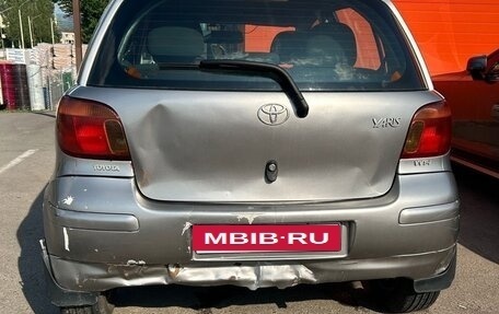 Toyota Yaris I рестайлинг, 2003 год, 550 000 рублей, 15 фотография