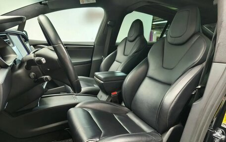 Tesla Model X I, 2018 год, 3 550 000 рублей, 10 фотография