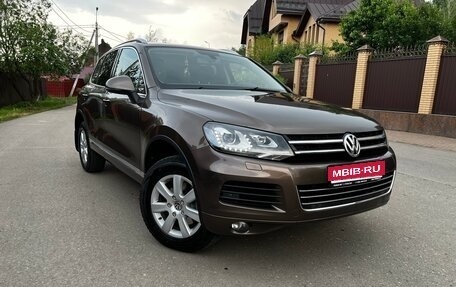 Volkswagen Touareg III, 2011 год, 1 890 000 рублей, 1 фотография