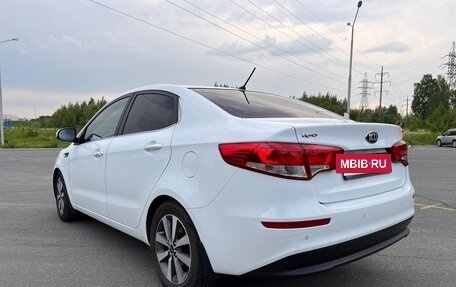KIA Rio III рестайлинг, 2015 год, 1 200 000 рублей, 6 фотография