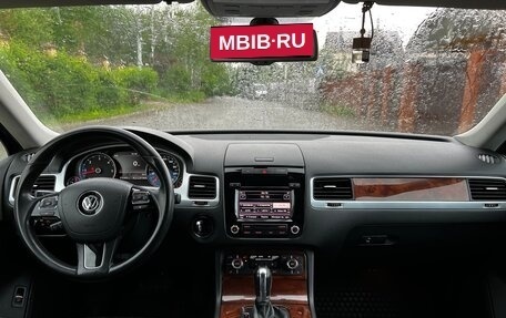 Volkswagen Touareg III, 2011 год, 1 890 000 рублей, 12 фотография