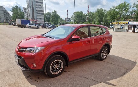 Toyota RAV4, 2013 год, 1 900 000 рублей, 2 фотография
