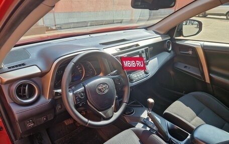Toyota RAV4, 2013 год, 1 900 000 рублей, 16 фотография