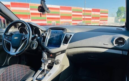 Chevrolet Cruze II, 2010 год, 440 000 рублей, 10 фотография