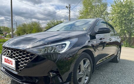 Hyundai Solaris II рестайлинг, 2020 год, 1 650 000 рублей, 2 фотография