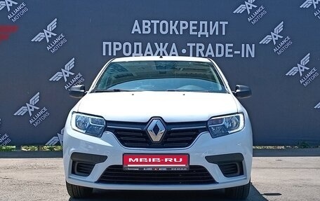 Renault Logan II, 2018 год, 835 000 рублей, 2 фотография