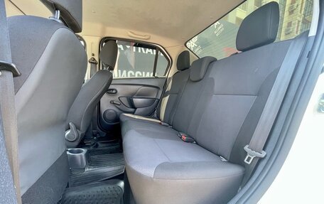 Renault Logan II, 2018 год, 835 000 рублей, 12 фотография