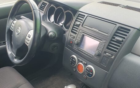 Nissan Tiida, 2010 год, 690 000 рублей, 10 фотография