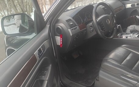 Volkswagen Touareg III, 2006 год, 950 000 рублей, 2 фотография