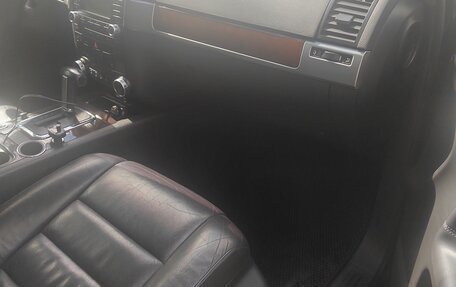 Volkswagen Touareg III, 2006 год, 950 000 рублей, 22 фотография