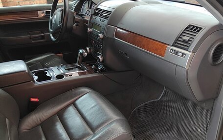 Volkswagen Touareg III, 2006 год, 950 000 рублей, 28 фотография