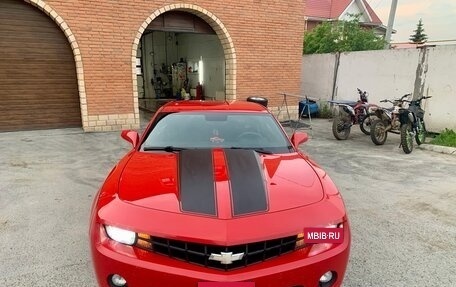 Chevrolet Camaro IV, 2010 год, 1 850 000 рублей, 2 фотография